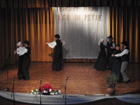 Prireditev Druži naju ples in petje 2019 13